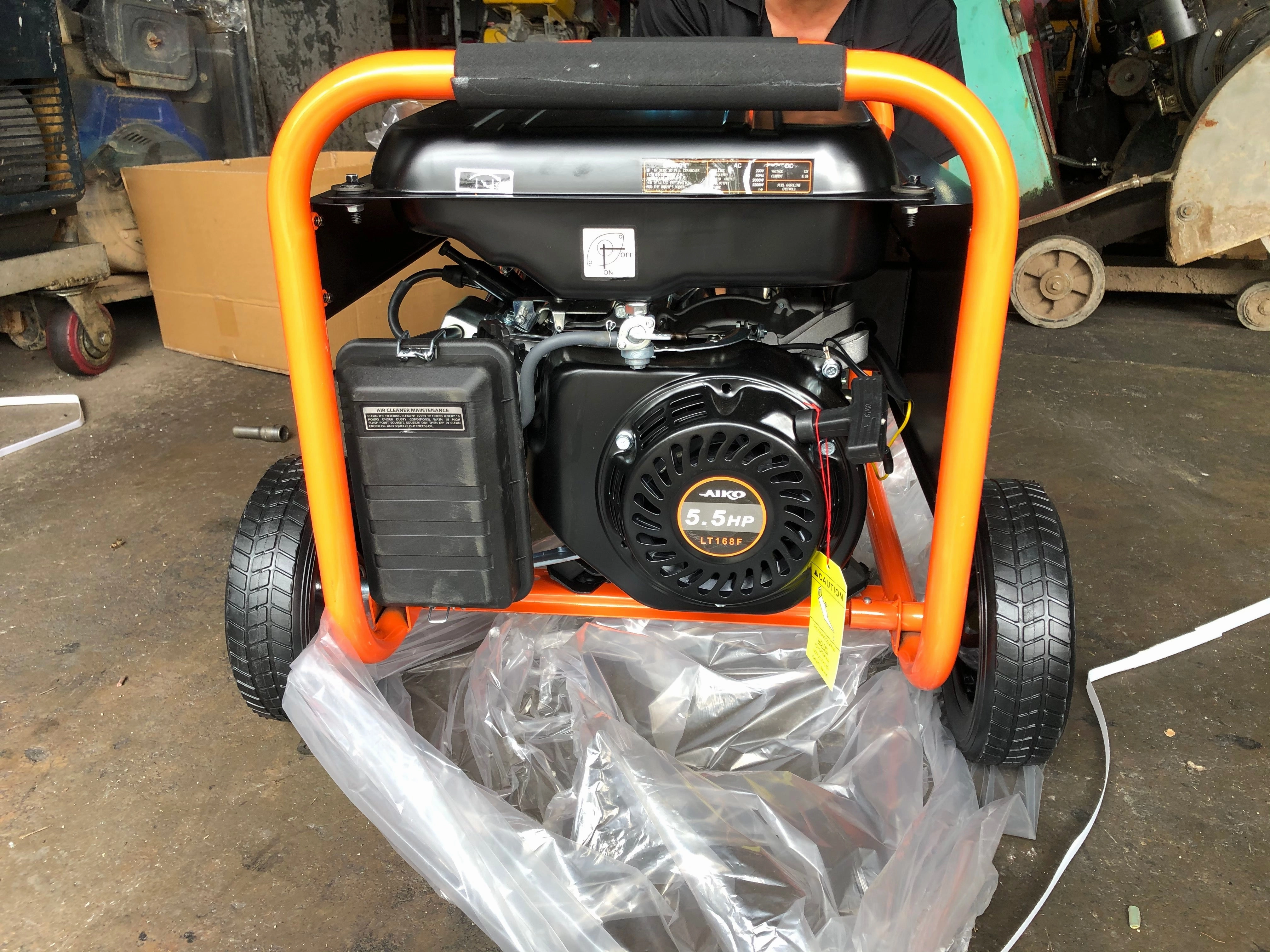 Aiko 2.0 kW Gasoline Generator | Model : LT-2500B-8