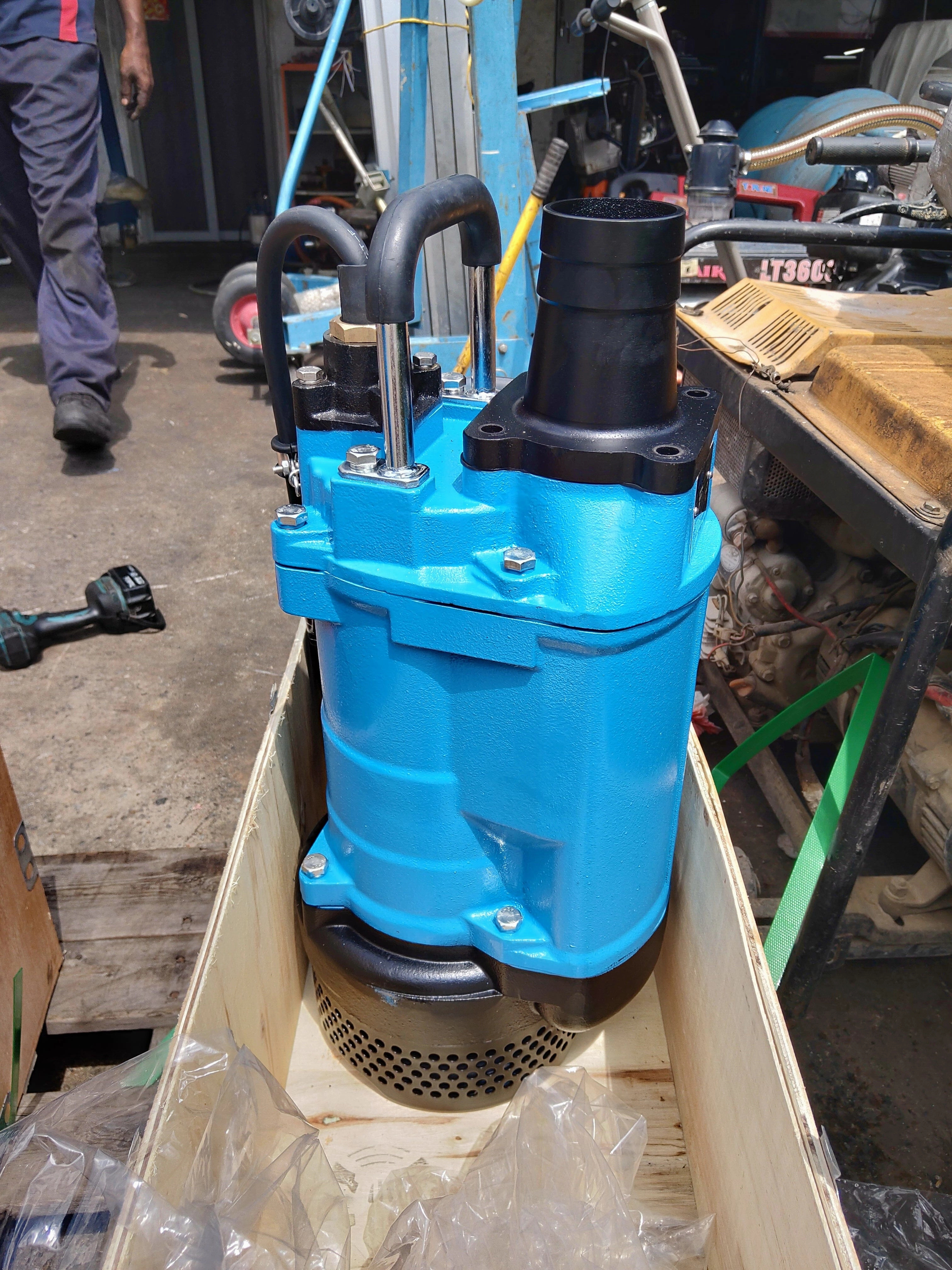 Aiko 3" 5HP 3.7KW 415V Submersible Drainage Pump | Model : KBZ33.7