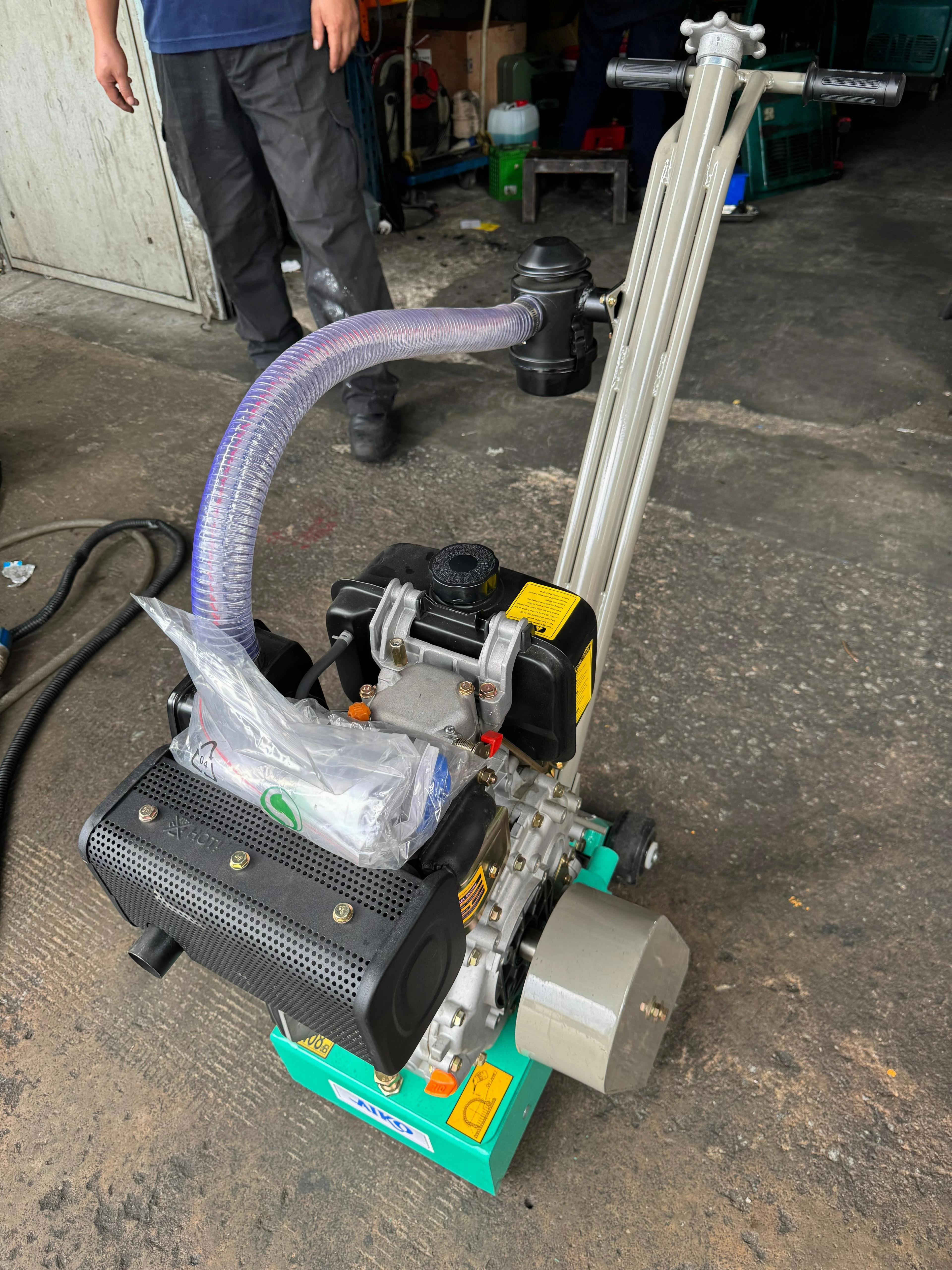 Aiko Floor Scarifying Machine with Diesel Engine 178F Double Air Filter | Model : CNXB
