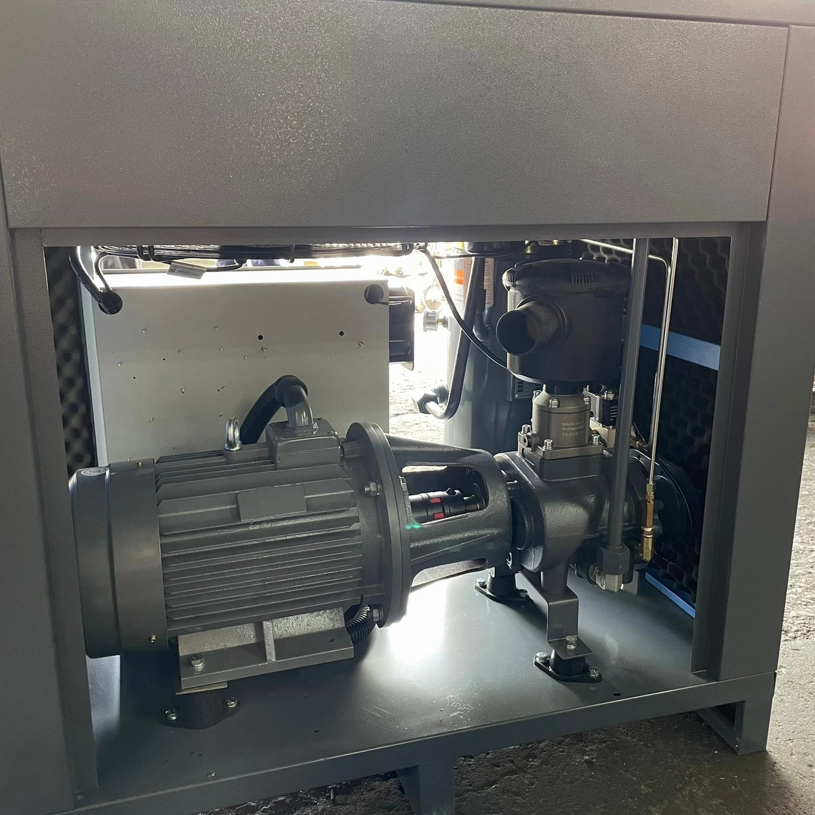 Airstrong ASPM30HP Rotary Inverter Screw Air Compressor with 415V, 30Hp, 10 Bar | Model : ASPM30HP