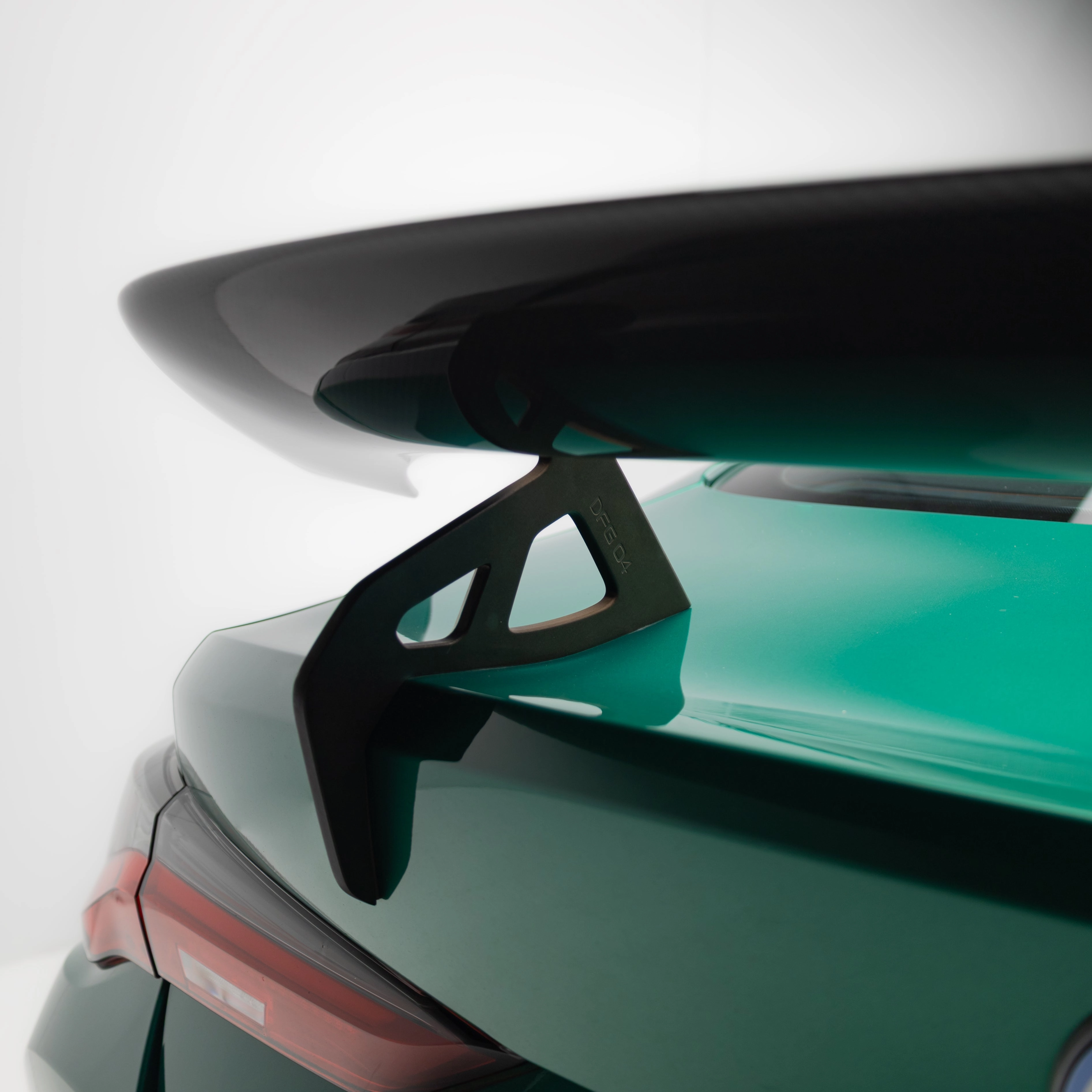 BMW G82 M4 AT-S Dry Carbon Fiber Swan Neck Wing 2020 