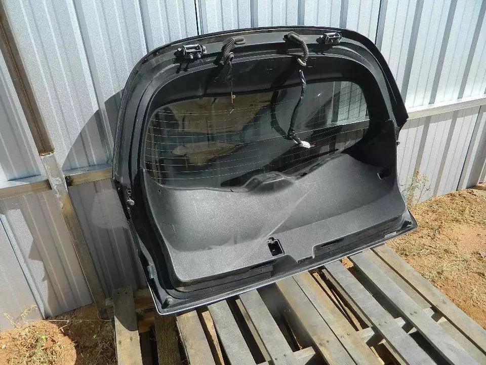 INFINITI FX 35 FX 45 TAILGATE HATCH TRUNK LID TAIL GATE LIFTGATE W/O CAMERA