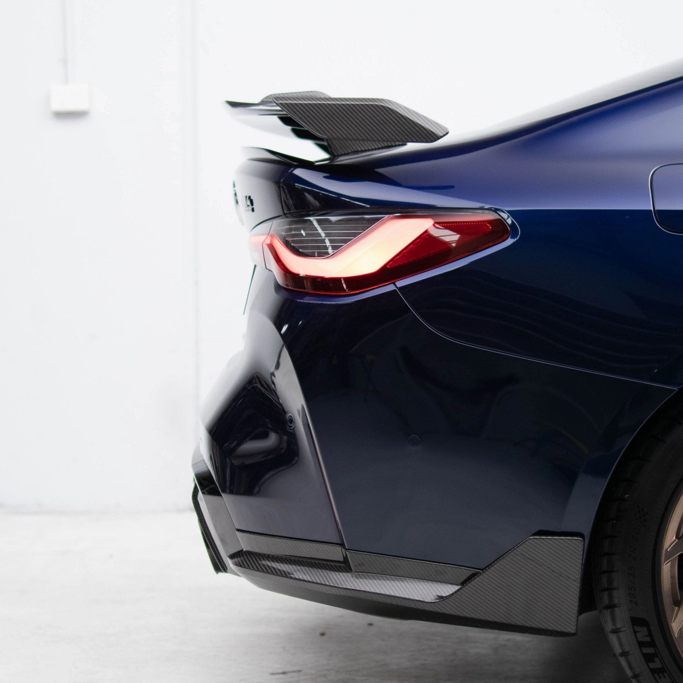 M-Performance Style Pre Pregged Dry Carbon Fiber Wing Spoiler for BMW 3 Series G20 / 4 Series G22 / M3 G80 / M4 G82 20 