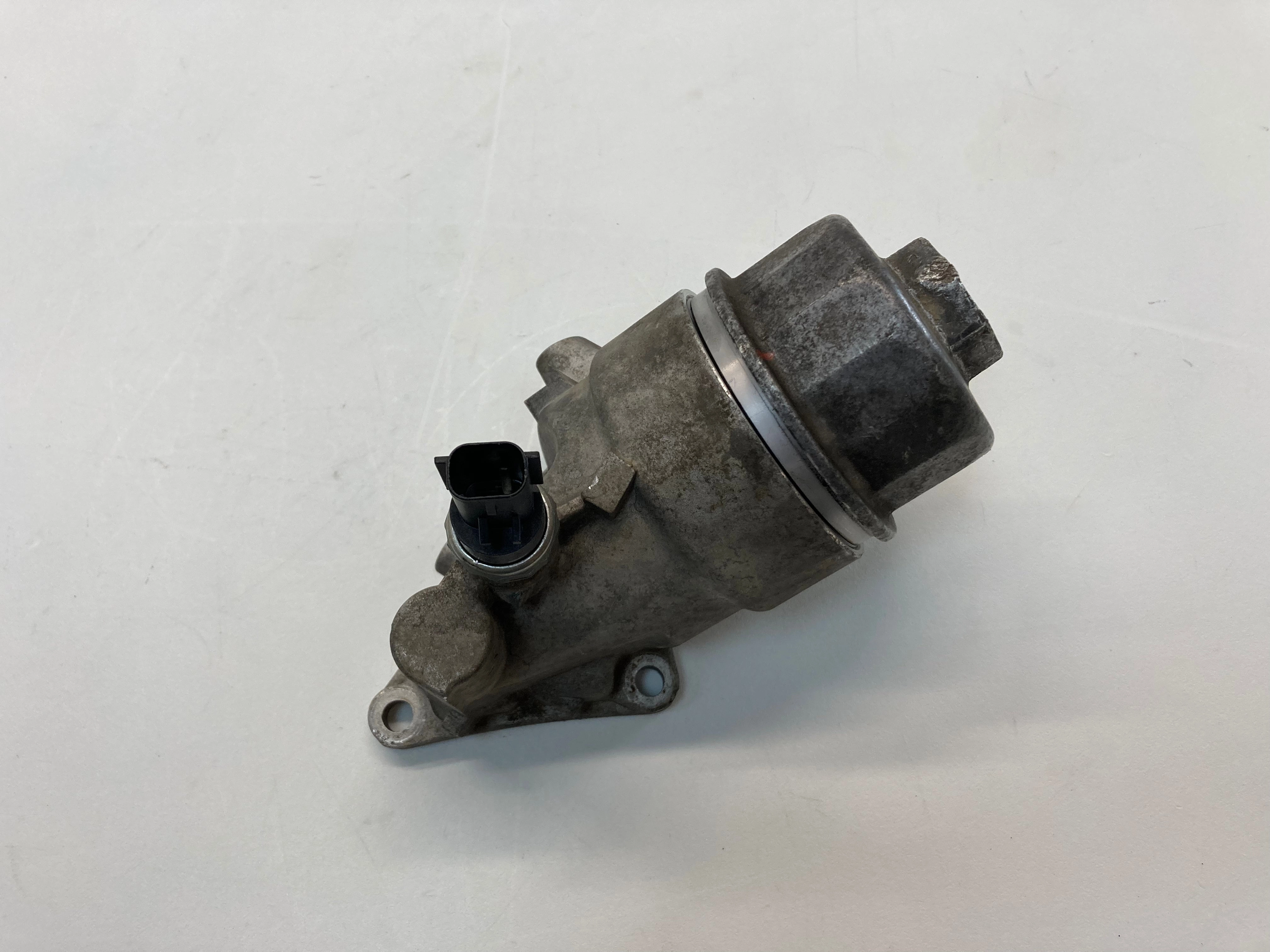 Mini Cooper Engine Oil Filter Housing 11427563522 02-08 R50 R52 R53
