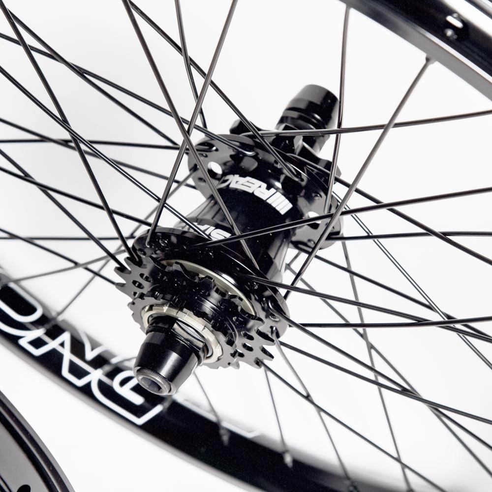 Stay Strong Reactiv 2 20 Disc Race Wheelset - Black/ 1.75